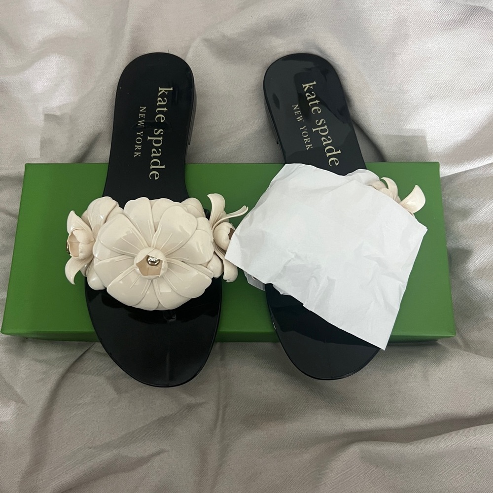 kate spade Black Patent Slide Sandal with Cream Floral Appliqués - Picture 4 of 6